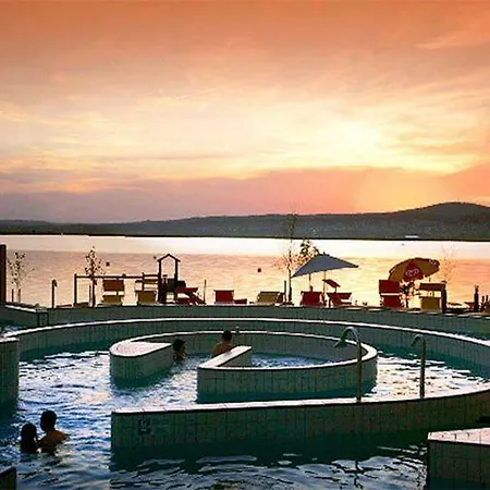 Velence Spa Lake Apartman Апартаменты