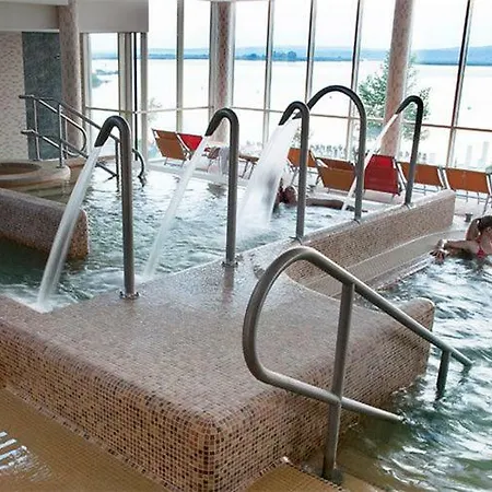 Velence Spa Lake Apartman Веленце